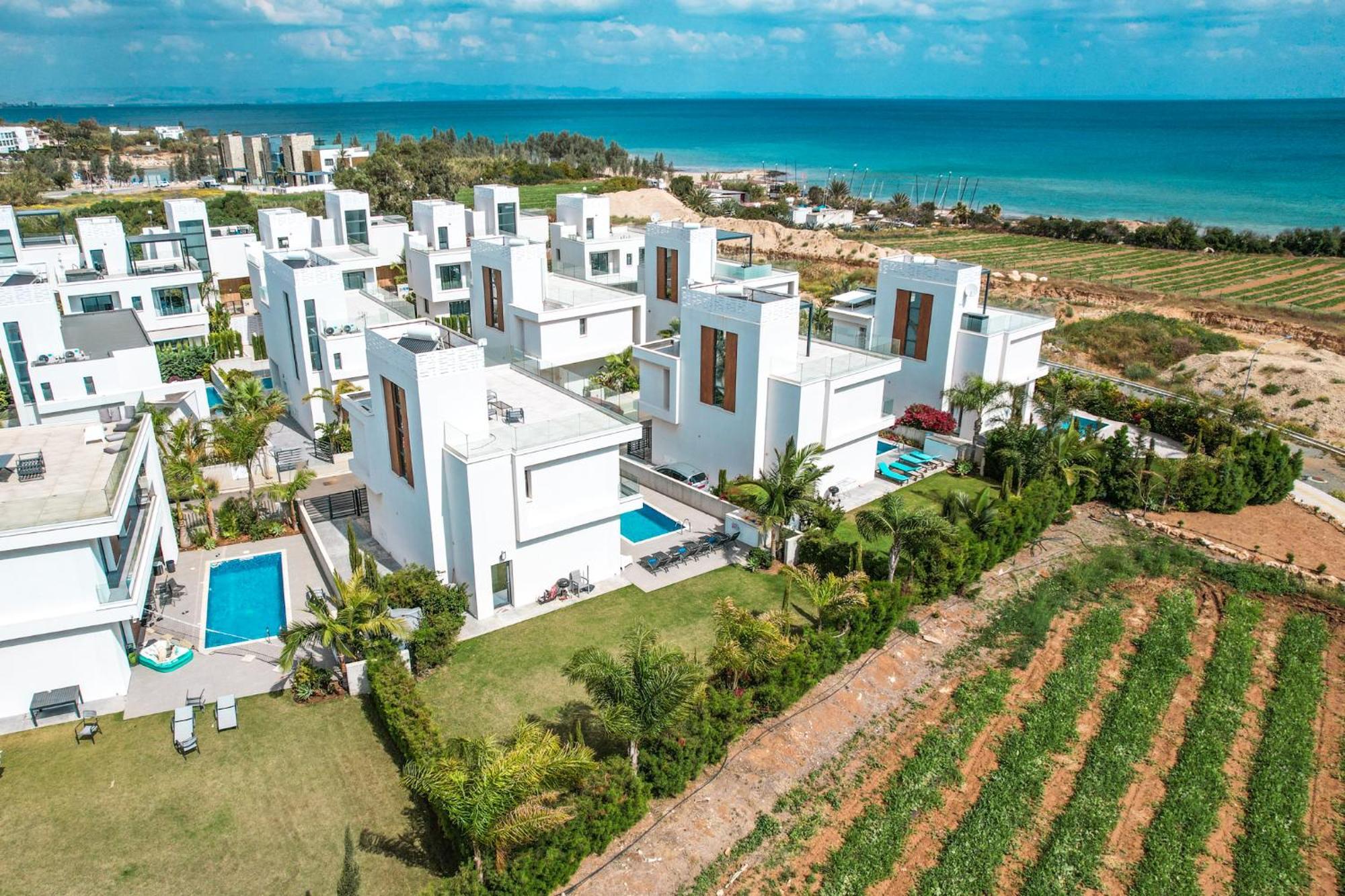 By The Beach Villa 12 Протарас Екстериор снимка