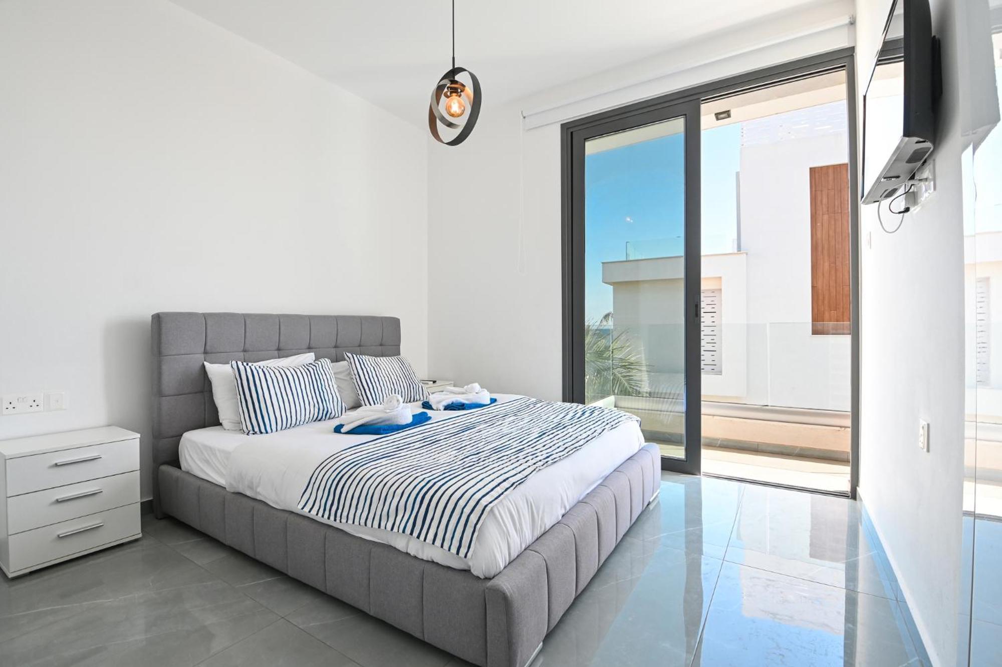 By The Beach Villa 12 Протарас Екстериор снимка