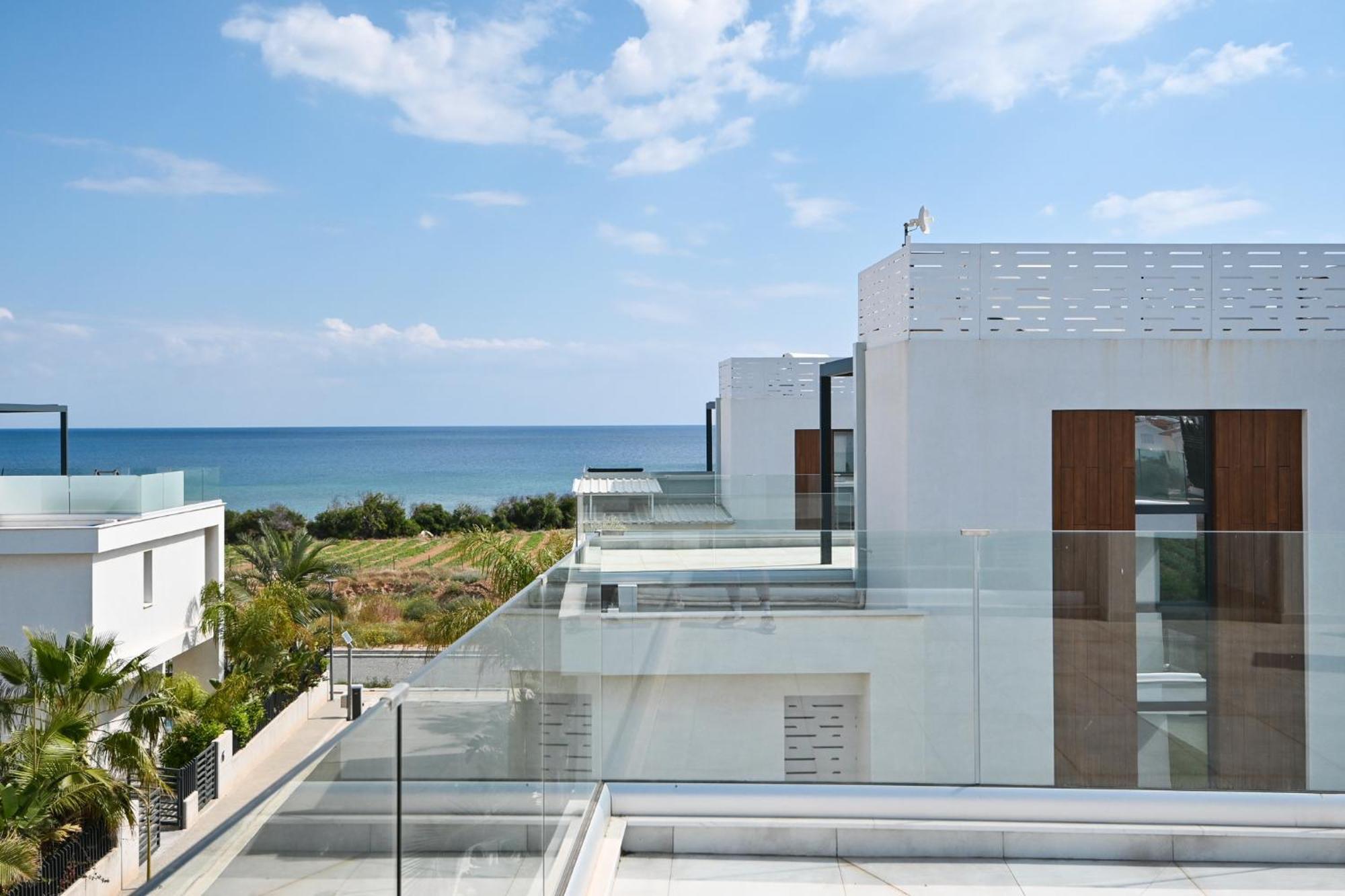 By The Beach Villa 12 Протарас Екстериор снимка